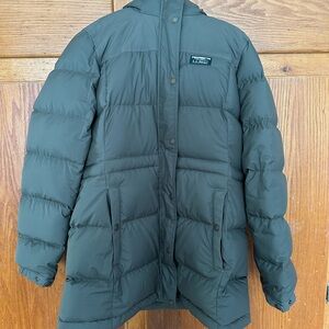 L.L. Bean women’s mountain classic hooded parka